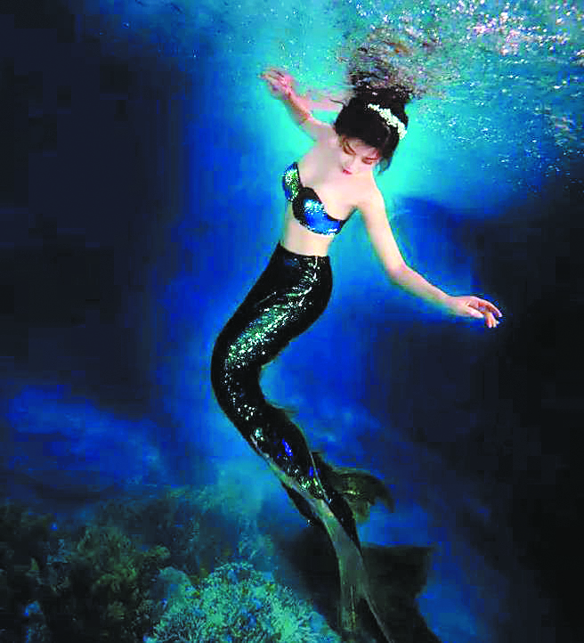 南海網 美人鱼林允替身私照曝光 游泳冠军身材火爆