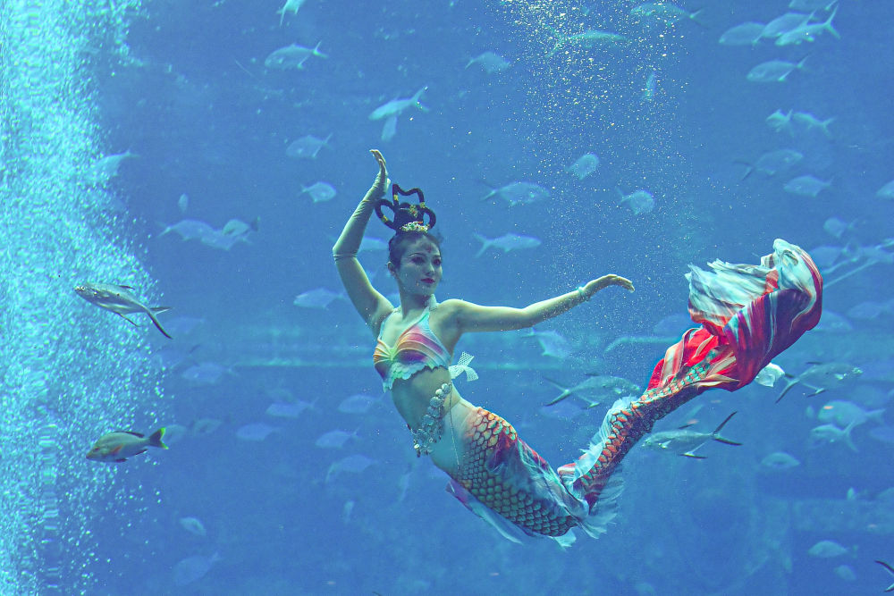 新华社 这个来自童话故事的运动项目，你肯定没见过！